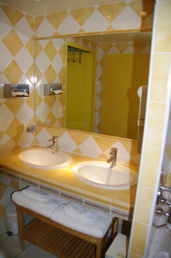 Residence Le Saint Victor Fontvieille Eksteriør billede