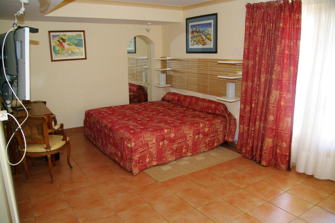 Residence Le Saint Victor Fontvieille Eksteriør billede
